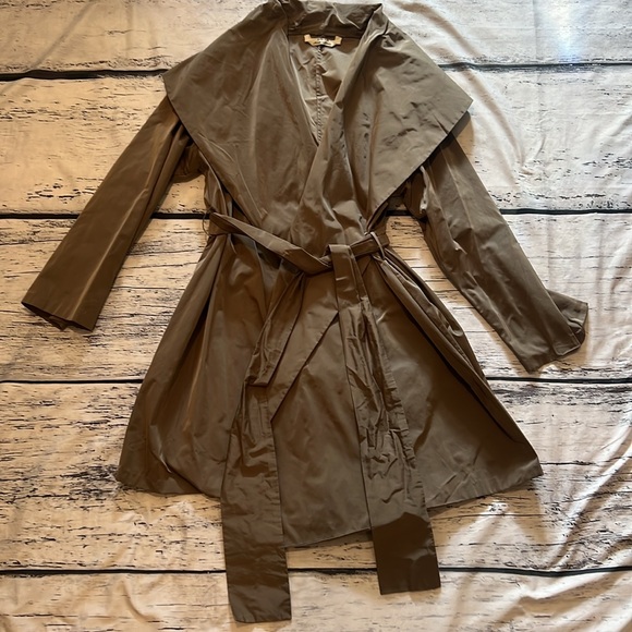 MaxMara Gold Tan Trench Coat Size XL - Picture 2 of 8